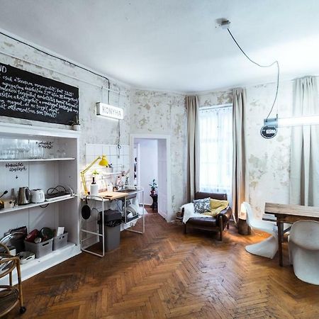 A Szoba Apartman Печ Экстерьер фото