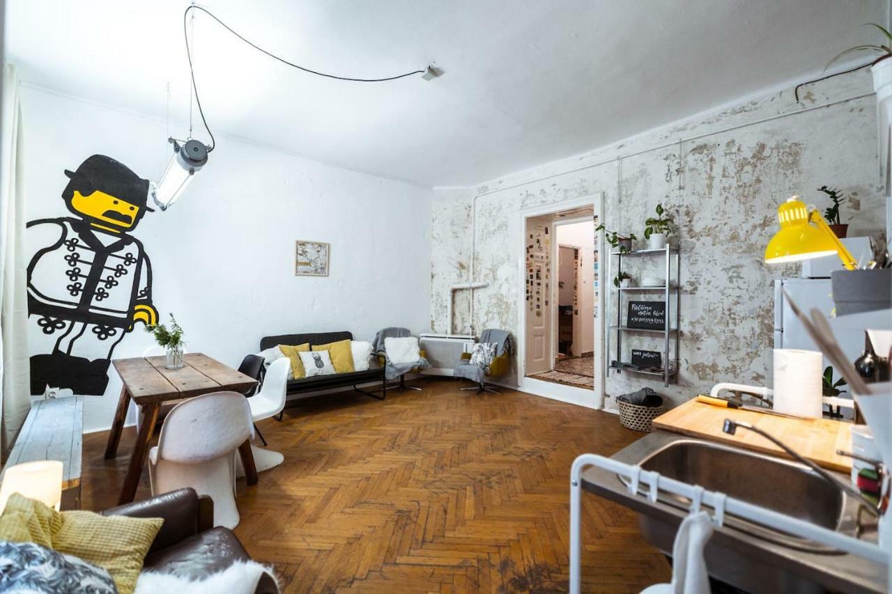 A Szoba Apartman Печ Экстерьер фото