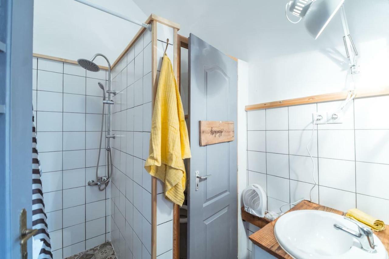 A Szoba Apartman Печ Экстерьер фото