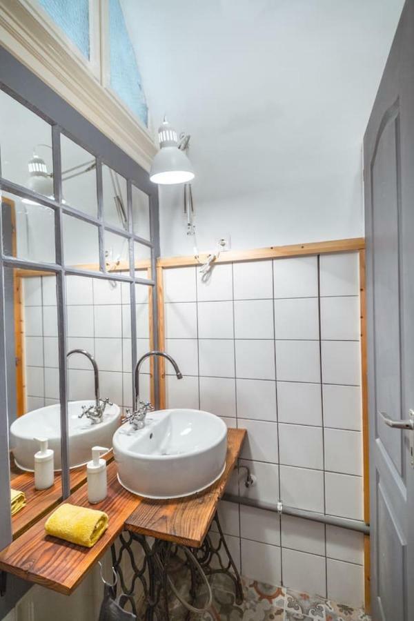 A Szoba Apartman Печ Экстерьер фото